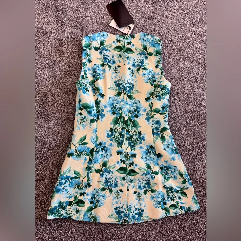 NWT - Tuckernuck - Water's Edge Hydrangea Rhoda Tunic Top - Size 4 - Picture 3 of 9